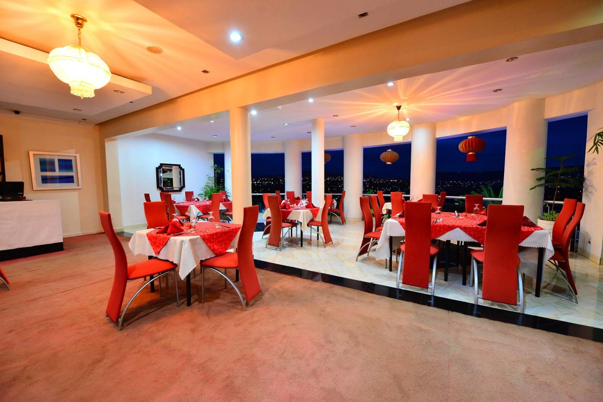 The Manor Hotel Kigali Exterior photo